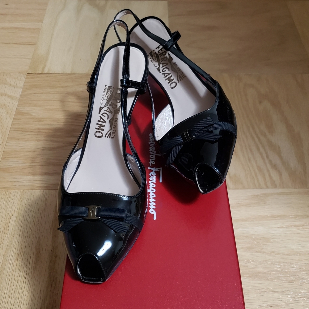 [Authentic] Salvatore Ferragamo slingback heels